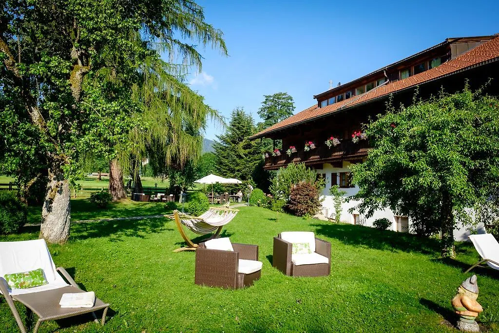 Landhaus Christl am See Bad Wiessee 4*,