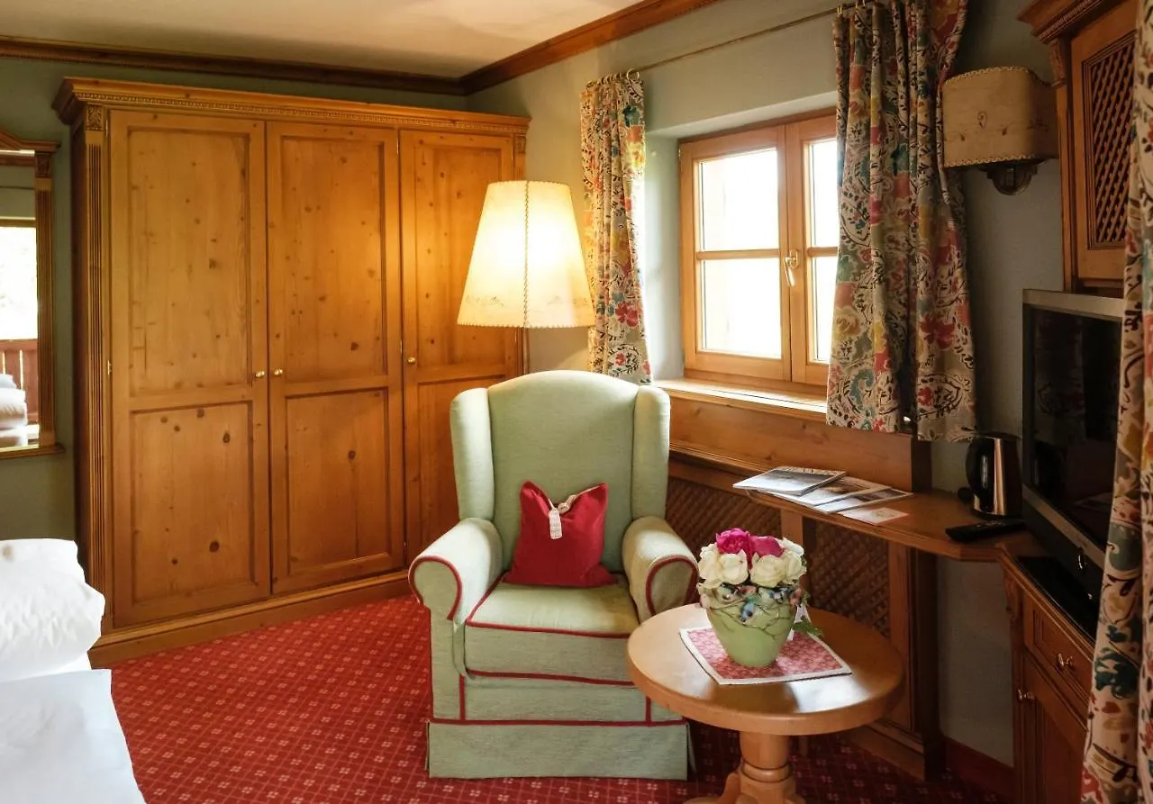 **** Hotel Landhaus Christl am See Bad Wiessee Deutschland